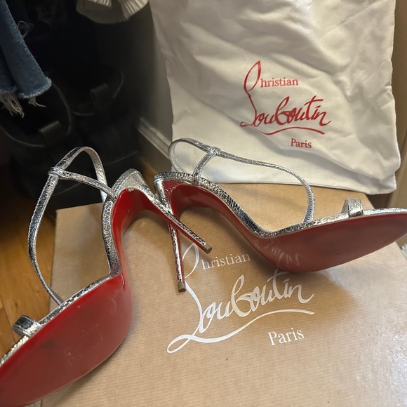 Amazing pair of Rosalie Louboutins - Picture 4 of 6